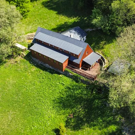Chalet Roubenka U 2 Pratel *
